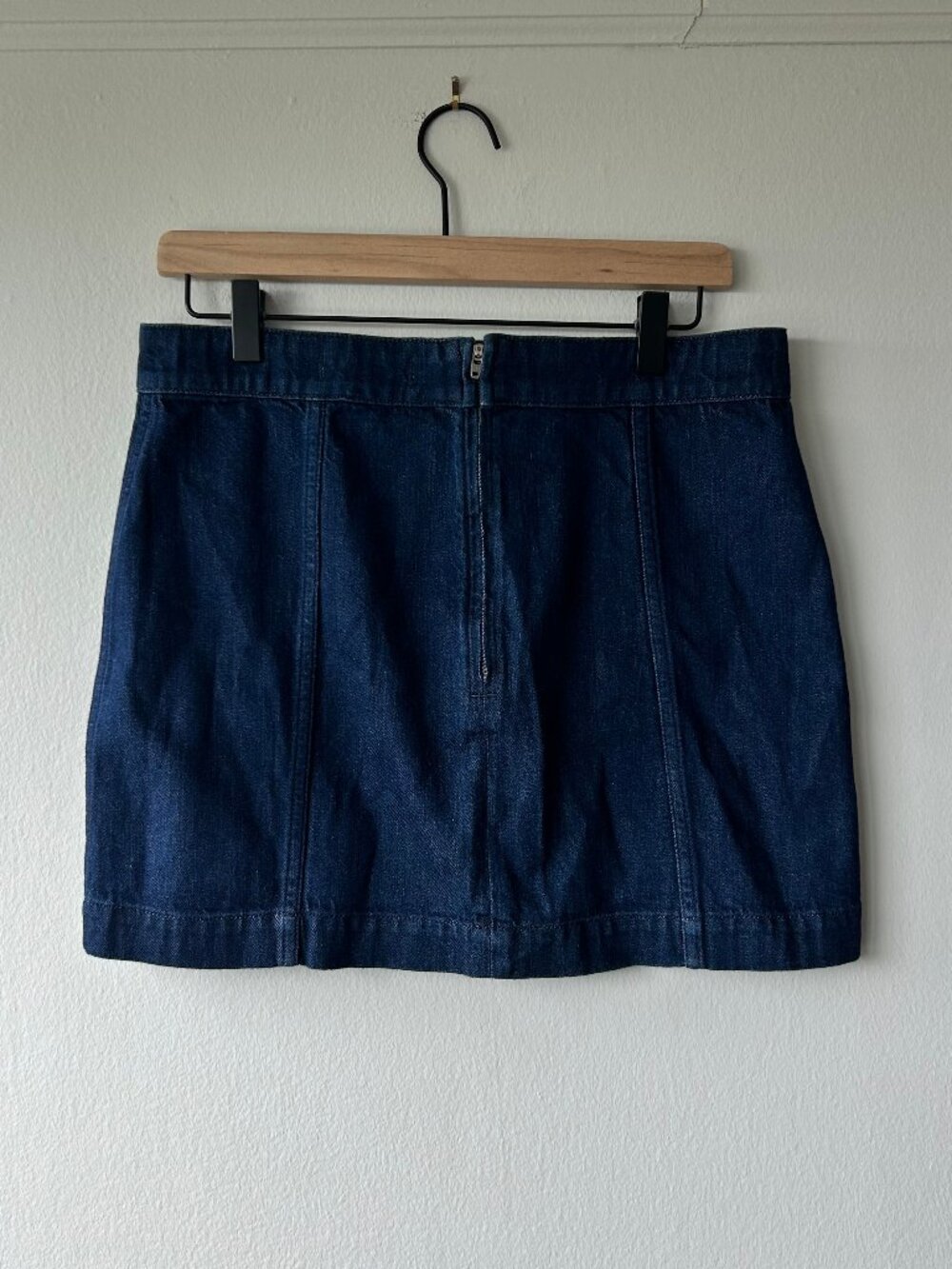 Madewell Denim Mini Skirt NWT Size 27 Dark Wash Lyocell Blend Fair Trade - Picture 4 of 10
